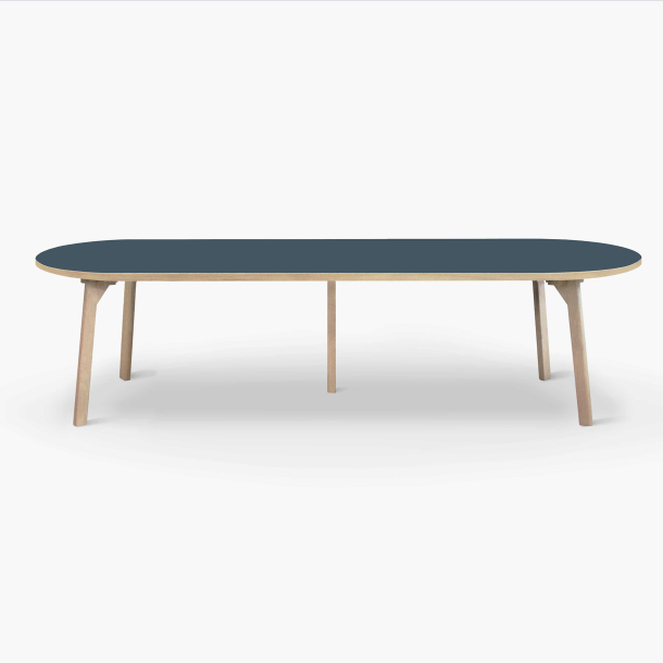 Domusnord Room Oval Dining Table 300 x 110 cm in 19 colors