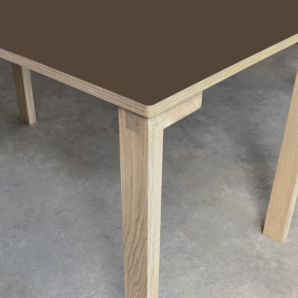 Domusnord Klassik Linoleums Spisebord 230 x 90 cm i 19 farver