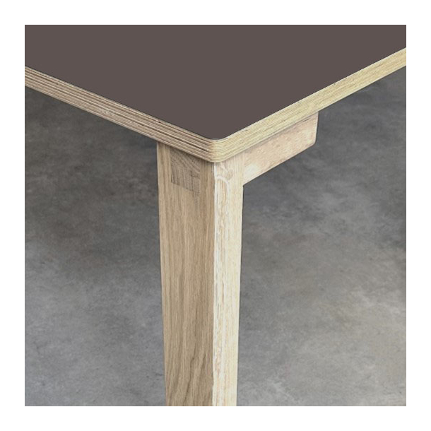 Domusnord Klassik Linoleums Skrivebord 120 x 60 cm i 19 farver