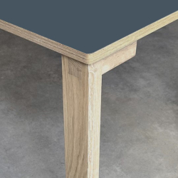 Domusnord Klassik Linoleums Skrivebord 140 x 70 cm i 19 farver