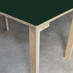 Domusnord Klassik Linoleums Skrivebord 90 x 50 cm i 19 farver