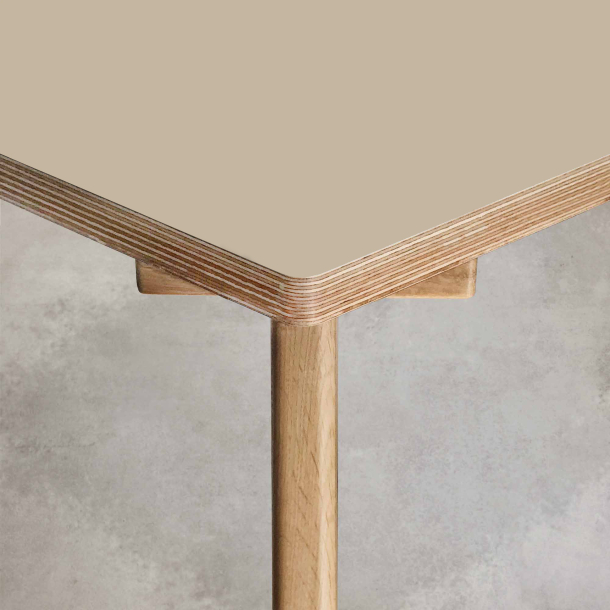 Domusnord Studio Linoleums Spisebord p Birkekrydsfiner 200 x 90 cm i 19 farver