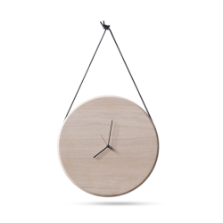 Mux Clock - dansk design vgur i egetr - lys