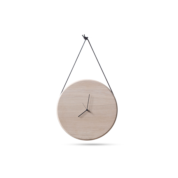 Mux Clock - dansk design vgur i egetr - lys