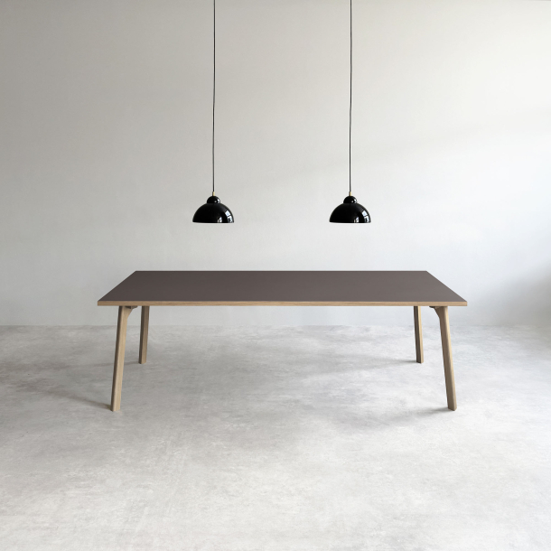 Domusnord Room Linoleums Stort Spisebord i Eg 230 x 90 cm i 19 farver