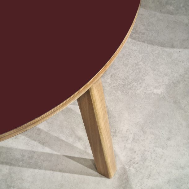 Domusnord Studio round Linoleum's Dining Table in plywood 90 cm in 19 colors