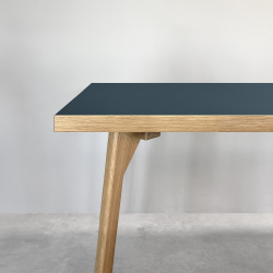 Domusnord Room Linoleum Bureau van Eikenhout 120 x 60 cm - Smokey Blue / Blauw