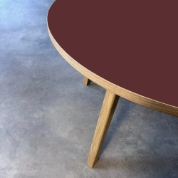 Domusnord Room rundt Linoleums Spisebord i eg �130 cm i 19 farver