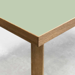 Domusnord Room Linoleums Skrivebord i Eg 140 x 70 cm i 19 farver