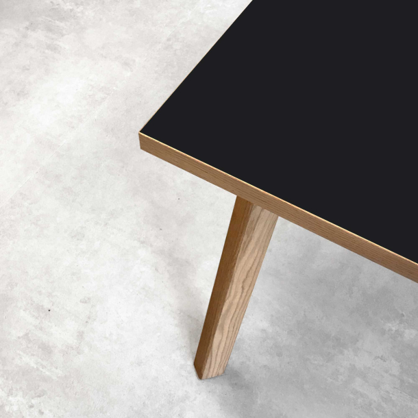 Domusnord Room Linoleum stort konferencebord og mdebord i Eg 300 x 100 cm i 19 farver