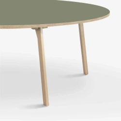 Domusnord Room ovale eettafel van eikenhout met linoleum 180 x 110 cm - Olive / Groen