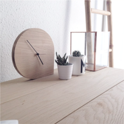 Drop Clock - dansk design ur i egetr - lys